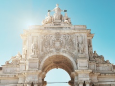 Portugalska przygoda – dlaczego ten kraj na krańcu Europy zachwyca turystów?