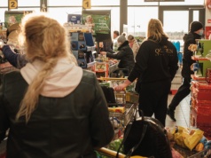 Nowe zasady ocen w Biedronce. Od kwietnia zmiana obejmuje kasy samoobsługowe