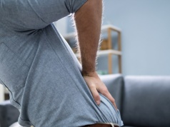 Łatwy trening na plecy dla każdego. Rozluźnia mięśnie, likwiduje ból, wysmukla