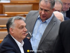 Kryzys w partii Viktora Orbana. Rezygnuje kluczowy człowiek Fideszu