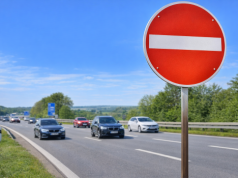 Jazda pod prąd: kary, punkty i najczęstsze błędy kierowców