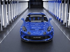 Tesla spada, BYD rośnie, ale ta niewielki producent z Francji robi największy skok w światowym rankingu marek