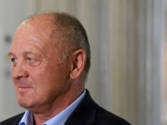 PSL skacze na główkę. Próbuje ratować siebie (i NFZ)