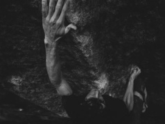 24-letni Hamish McArthur otwiera „Tilde” ~8C i apeluje…