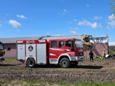 Podsumowanie interwencji po wichurze. 47 wyjazdów strażaków i uszkodzony dach kościoła