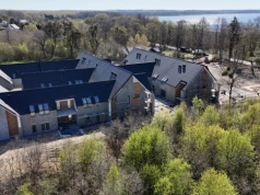 Nowy trend na rynku apartamentów wakacyjnych. Pomost nad jeziorem już się nie liczy