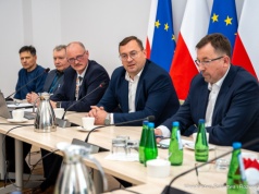 Cyfrowe pasieki i większe dopłaty. Tak rząd chce wzmocnić polskich pszczelarzy