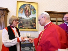 Papież spotkał się z nową anglikańską arcybiskup Canterbury Sarah Mullally