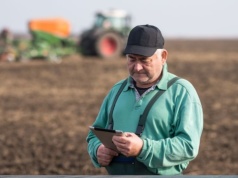 UE chce ograniczyć dopłaty dla rolników emerytów. Ten zapis budzi sprzeciw