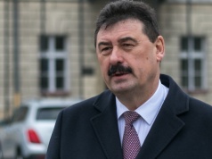 Bartosik: marszałek powinien zwrócić gminom pieniądze wydane na kolej do Turku