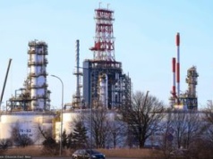 Niemiecki dziennik: Trudne rozmowy z Polską ws. dostaw ropy