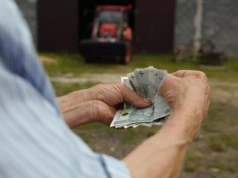 Trzynastka z KRUS: przy zbiegu renty sojalnej i renty rodzinnej wieloosobowej. Ile dostanie każda osoba?