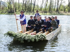 Pieniny ruszyły! Flisacy zeszli na Dunajec – sezon 2026 oficjalnie otwarty