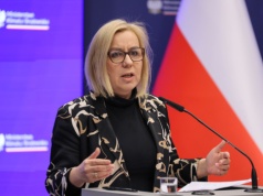 Sejm oceni szefową MKiŚ. Spór koalicjantów przykrył realne problemy resortu