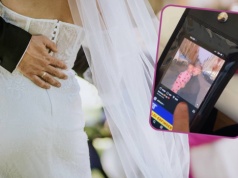 Nowy ślubny trend. Przyjdź, ale wcześniej oddaj telefon. "Wyszłabym natychmiast"