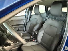 99 290 zł za SUV-a japońskiej marki. Lista wyposażenia jest bogata