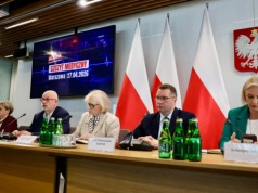 PiS obiecuje, że naprawi zdrowie. Kandydat na premiera powołuje zespół