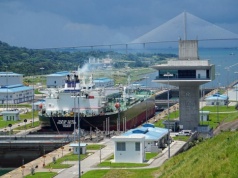 Ogromne zyski Kanału Panamskiego dzięki blokadzie cieśniny Ormuz