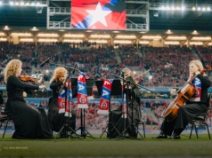 30 tysięcy kibiców zobaczyło koncert na murawie przed meczem Wisły