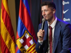 Robert Lewandowski spełni marzenie Mai, podopiecznej Cancer Fighters