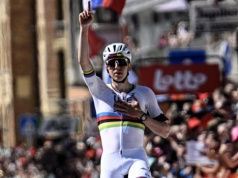 Liège-Bastogne-Liège 2026: Tadej Pogačar zadecykował zwycięstwo dla zmarłego kolegi