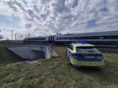 Śmiertelne potrącenie 32-latka. Wstrzymany ruch pociągów