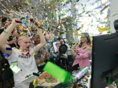 Niesamowity wynik. Nowa kwota zbiórki Łatwoganga i Bedoesa