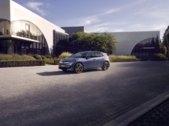 Elektryczny kompakt po liftingu. Volkswagen rusza z przedsprzedażą modelu ID.3 Neo