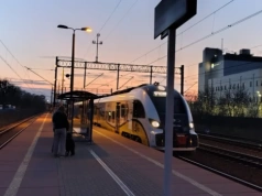 Kłopoty na ważnej trasie kolejowej. Zerwana trakcja na linii Wrocław – Kłodzko