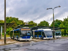 Solarisy, Autosany i Mercedesy na złom. Jeszcze niedawno woziły pasażerów