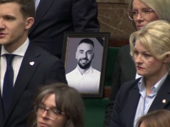 Minuta ciszy dla Łukasza Litewki w Sejmie. Czarzasty nie mógł powstrzymać łez