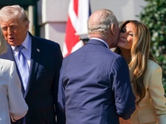 Trumpowie gościli Karola III i Kamilę. Zwiedzili razem pasiekę