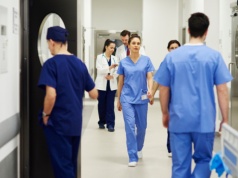 Lekarze z Ukrainy mają zakaz. Naczelna Rada Lekarska wyznaczyła granice