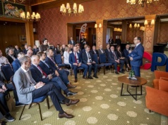 Rozważania o miejscu Polski w motoryzacyjnym świecie – Klub PGM 2026