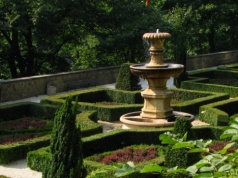 Festiwal Kwiatów i Sztuki w polskim zamku. "Fascynująca podróż przez epoki"