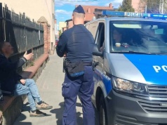 W biały dzień okradał zbiórkę karmy utworzoną po śmierci posła Litewki. Przyłapała go organizatorka
