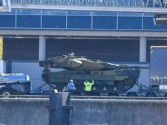 Zauważyli je w porcie. Uwagę zwraca kamuflaż