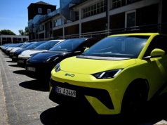 Ceny aut w USA i Chinach mocno się rozjechały. Pięć aut w cenie jednego!