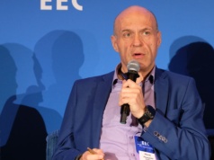 Szef Polskiej Izby Handlu: "System kaucyjny to przymus, nie wybór"