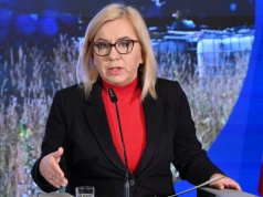 Hennig-Kloska zgubiła 900 mln zł! Natychmiast do dymisji!