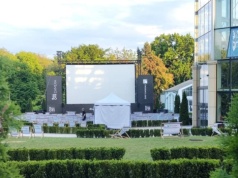 Bezpłatne kino plenerowe w Ogrodzie Botanicznym UJ