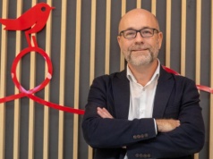 Auchan zapowiada rozwój przez przejęcia i franczyzę