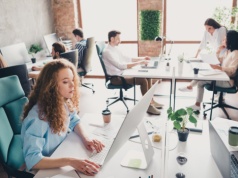 Ekwiwalent za niewykorzystany urlop: kiedy pracownik dostanie pieniądze?