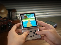 Emulacja PS2 w kieszeni? Anbernic chwali się możliwościami modelu RG Rotate