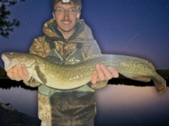 Wędkarz złowił giganta. By ustanowić rekord, musiał go wypuścić