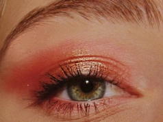 Kilka trików makijażowych, które wydłużają trwałość makijażu oczu