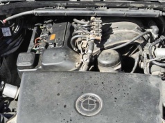 Miał tylko naprawić luksusowe BMW. Odesłał je bez kluczowych części