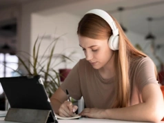 Edukacja nie nadąża za AI. Młodzi biorą rozwój w swoje ręce