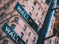 Rekordowa passa Wall Street przerwana. Inwestorzy czekają na wyniki gigantów