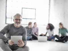 Wyższe kompetencje cyfrowe zdrowotne w państwach o niższych dochodach. Badanie w 30 krajach